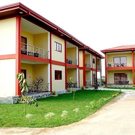Rj Mahaal Hotel Kilinochchi Zewnętrze zdjęcie