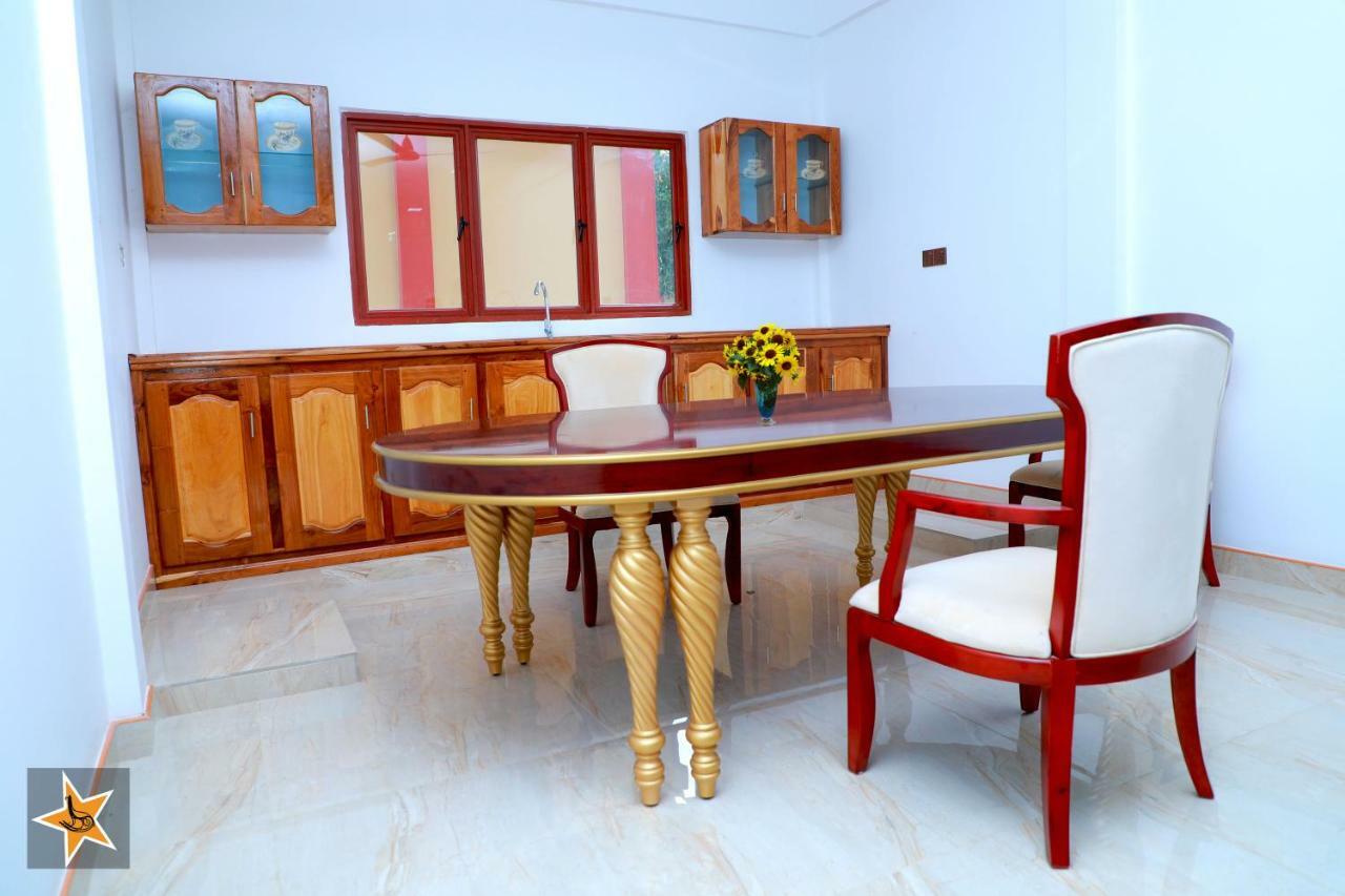 Rj Mahaal Hotel Kilinochchi Zewnętrze zdjęcie