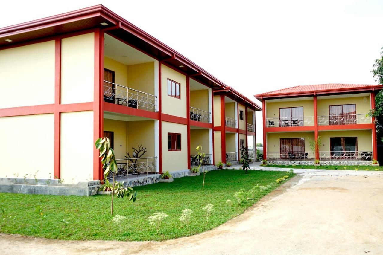 Rj Mahaal Hotel Kilinochchi Zewnętrze zdjęcie
